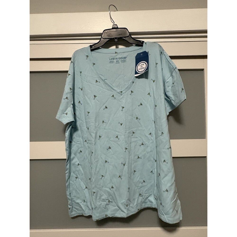Life is Good Short Sleeve VEE Martini Ditsy print V-neck shirt blue sz XL NWT